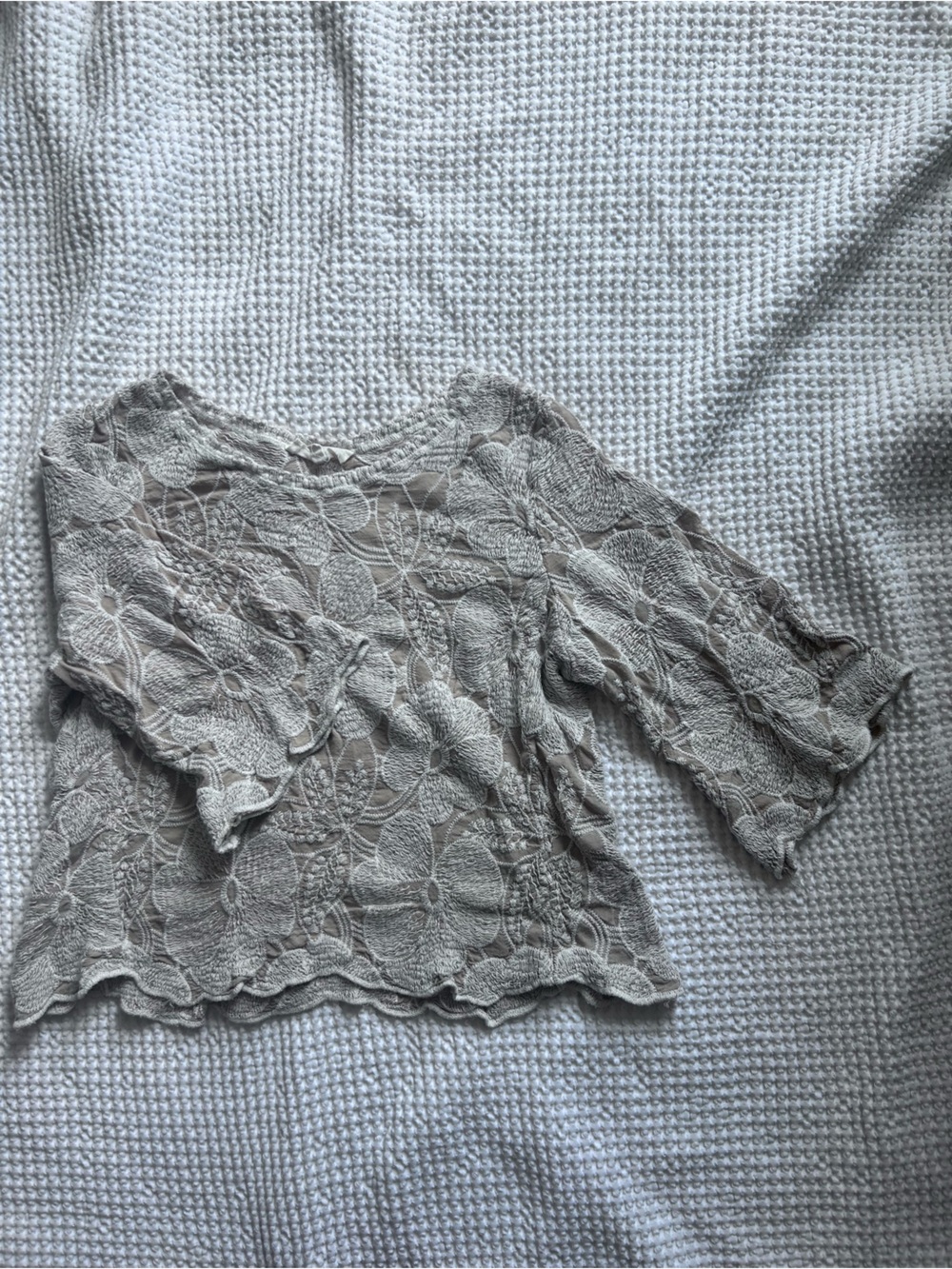Solitaire Fashion Half-Sleeve Textured Top